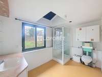 Bureaux et commerces 4 pièces