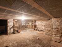 Bureaux et commerces 4 pièces