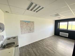 Bureaux et commerces 7 pièces