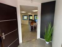 Bureaux et commerces 7 pièces