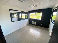 Bureaux et commerces 7 pièces