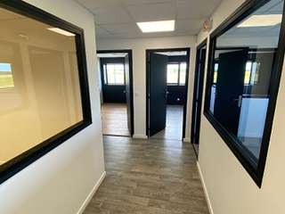 Bureaux et commerces 7 pièces