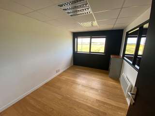 Bureaux et commerces 7 pièces