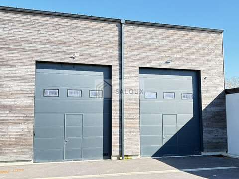 Bureaux et commerces 3 pièces Bureaux et commerces 3 pièces