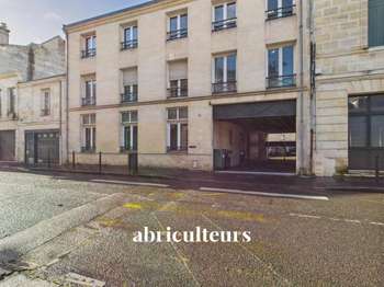 Bureaux et commerces 4 pièces