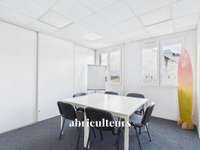Bureaux et commerces 4 pièces