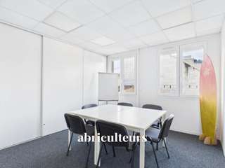 Bureaux et commerces 4 pièces