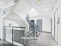 Bureaux et commerces 4 pièces