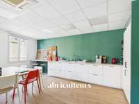 Bureaux et commerces 4 pièces