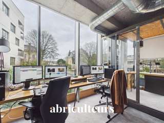 Bureaux et commerces 4 pièces