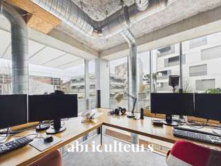 Bureaux et commerces 4 pièces