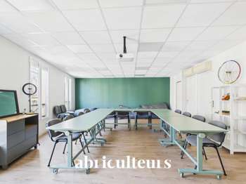 Bureaux et commerces 4 pièces Bureaux et commerces 4 pièces