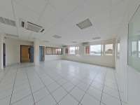 Bureaux et commerces 6 pièces