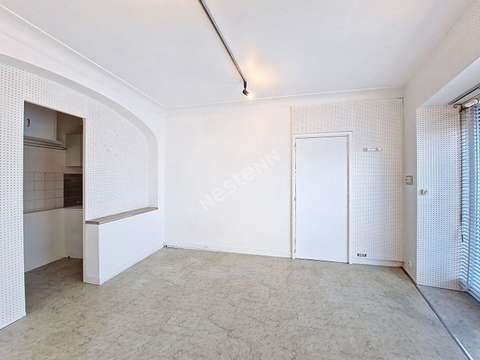 Bureaux et commerces 2 pièces