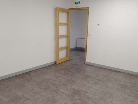 Bureaux et commerces 1 pièce