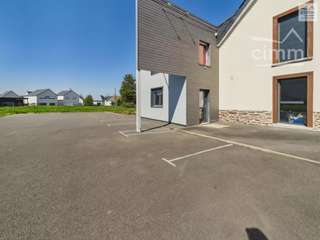 Bureaux et commerces 4 pièces