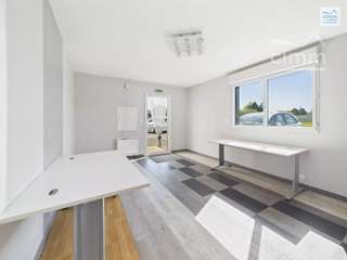 Bureaux et commerces 4 pièces