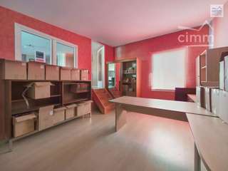 Bureaux et commerces 4 pièces
