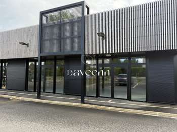 Photo Bureaux et commerces Brech