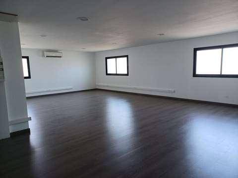 Bureaux et commerces 1 pièce Bressuire 79