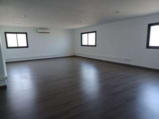 Bureaux et commerces 1 pièce