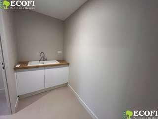 Bureaux et commerces 2 pièces