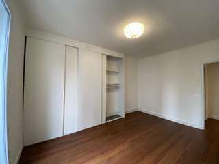 Bureaux et commerces 2 pièces