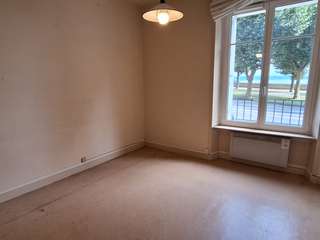 Bureaux et commerces 2 pièces Bureaux et commerces 2 pièces