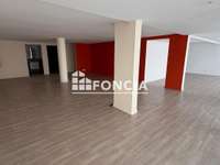 Bureaux et commerces 4 pièces