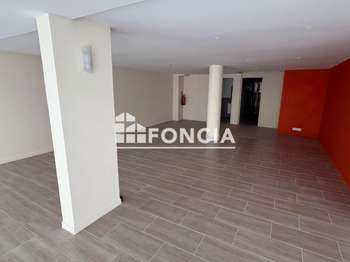 Bureaux et commerces 4 pièces