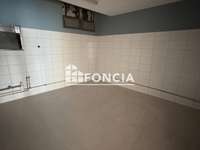 Bureaux et commerces 4 pièces