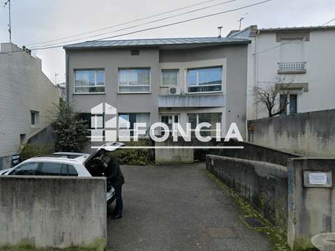 Bureaux et commerces 2 pièces