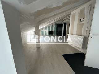 Bureaux et commerces 2 pièces