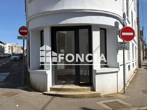Bureaux et commerces 2 pièces Bureaux et commerces 2 pièces
