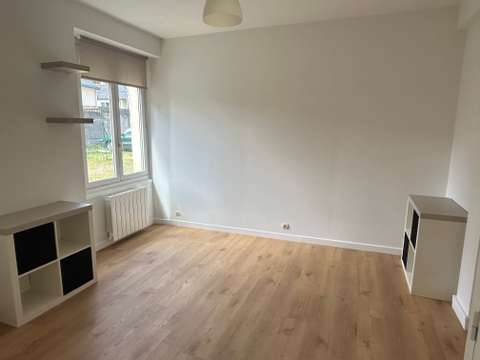 Bureaux et commerces 2 pièces