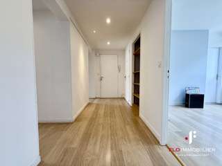 Bureaux et commerces 6 pièces