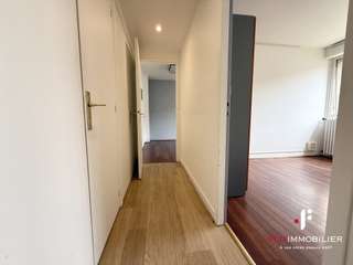 Bureaux et commerces 6 pièces