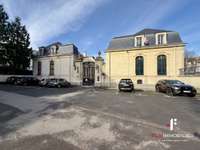 Bureaux et commerces 6 pièces