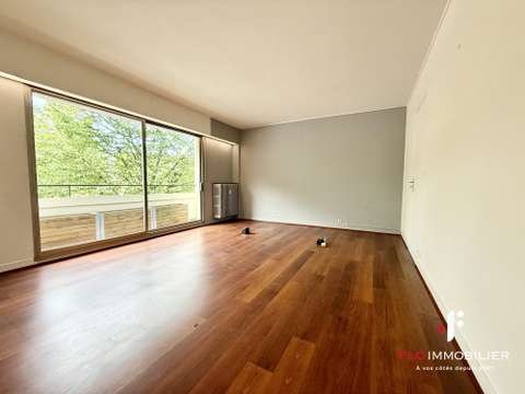 Bureaux et commerces 6 pièces