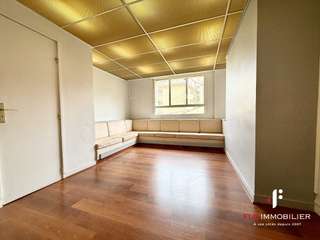 Bureaux et commerces 6 pièces