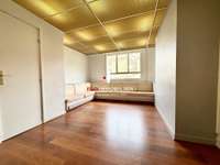 Bureaux et commerces 6 pièces