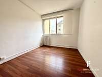 Bureaux et commerces 6 pièces