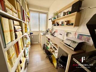 Bureaux et commerces 6 pièces