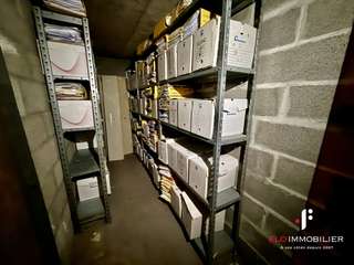 Bureaux et commerces 6 pièces