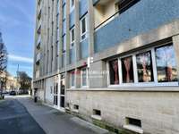 Bureaux et commerces 6 pièces