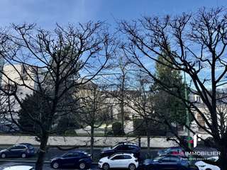 Bureaux et commerces 6 pièces