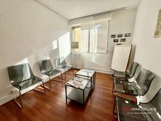 Bureaux et commerces 6 pièces