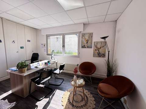 Bureaux et commerces Caen 14