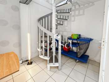 Bureaux et commerces 4 pièces