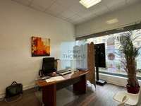 Bureaux et commerces 5 pièces Bureaux et commerces 5 pièces